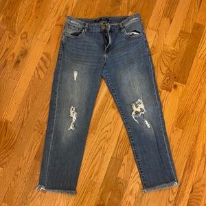Boyfriend distressed jeans
